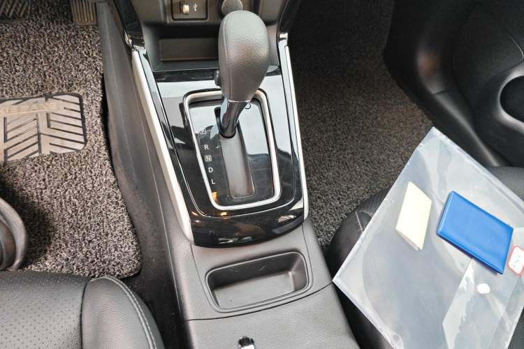 Used Nissan Sylphy 2021 Classic 1.6XL CVT Luxury Edition Gear Lever