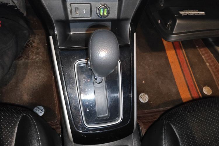 Used Nissan Sylphy 2021 Classic 1.6XL CVT Luxury Edition Gear Lever