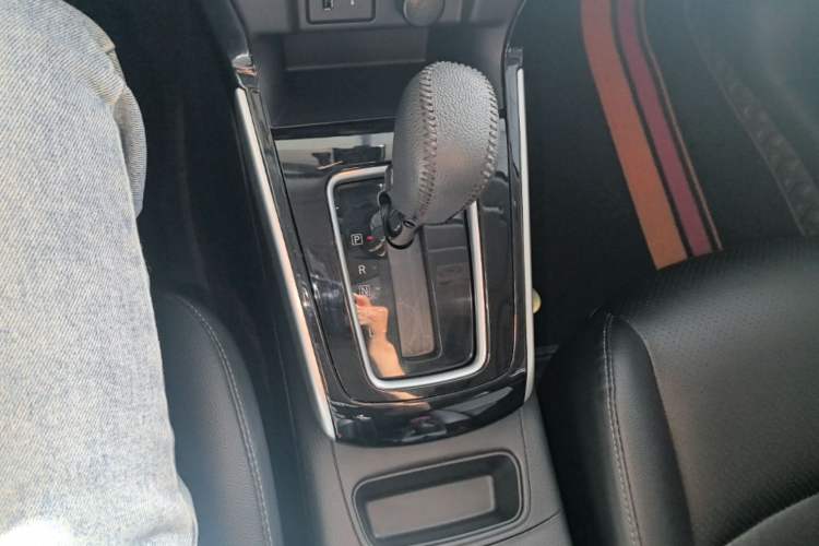 Used Nissan Sylphy 2021 Classic 1.6XL CVT Luxury Edition Gear Lever