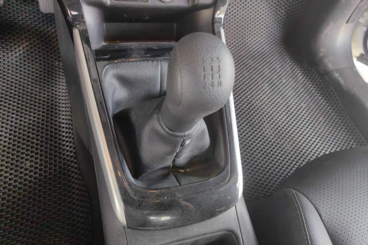 Used Nissan Sylphy 2021 Classic 1.6XL Manual Luxury Edition Gear Lever
