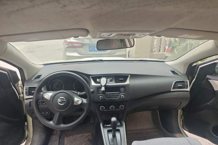 Used Nissan Sylphy 2021 Classic 1.6XE CVT Comfort Edition Headliner