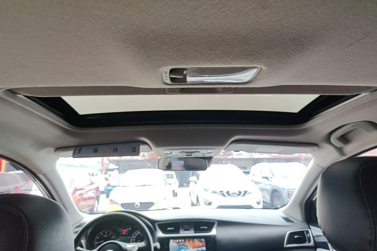 Used Nissan Sylphy 2021 Classic 1.6XL CVT Luxury Edition Headliner