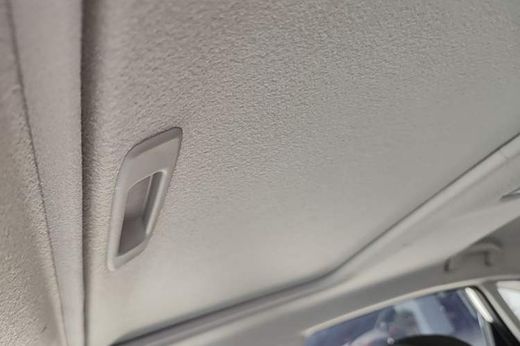 Used Nissan Sylphy 2021 Classic 1.6XL CVT Luxury Edition Headliner