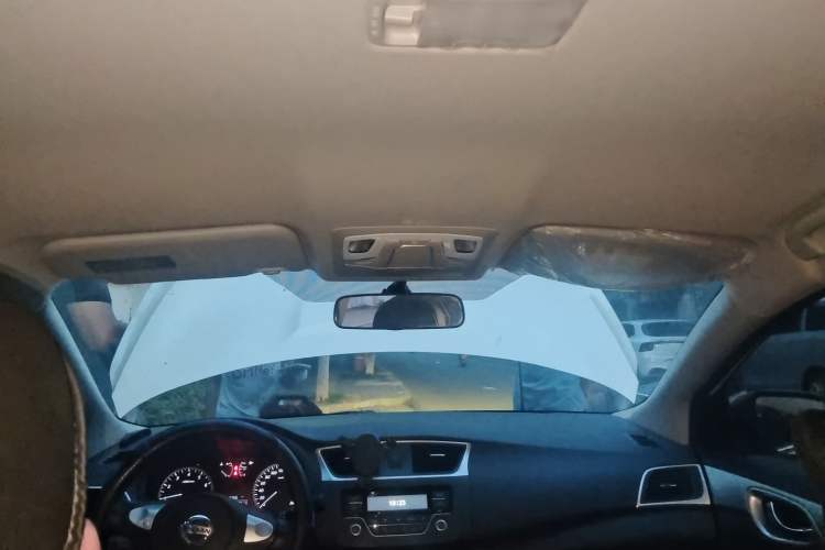 Used Nissan Sylphy 2021 Classic 1.6XE CVT Comfort Edition Headliner