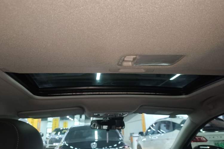 Used Nissan Sylphy 2021 Classic 1.6XL CVT Luxury Edition Headliner