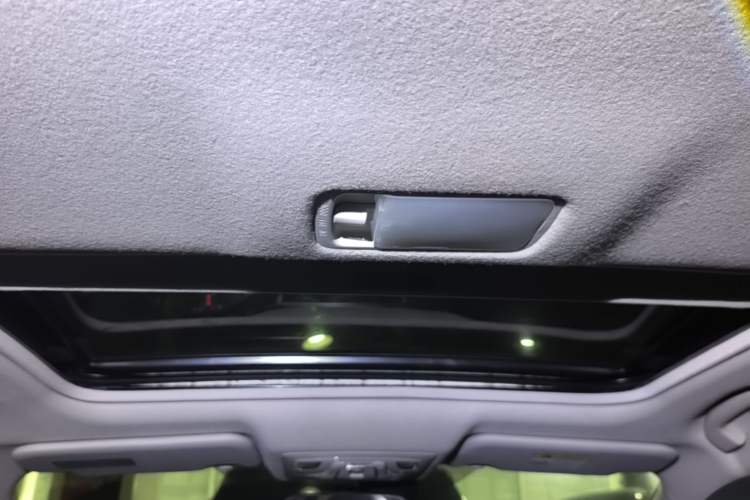 Used Nissan Sylphy 2021 Classic 1.6XL CVT Luxury Edition Headliner