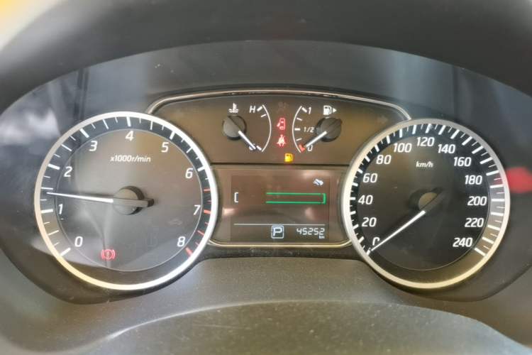 Used Nissan Sylphy 2021 Classic 1.6XE CVT Exclusive Edition Instrument Cluster