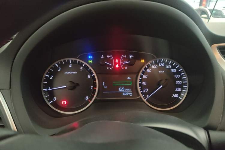Used Nissan Sylphy 2021 Classic 1.6XE Manual Comfort Edition Instrument Cluster