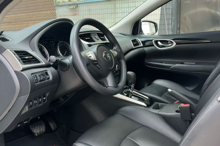 Used Nissan Sylphy 2021 Classic 1.6XL CVT Luxury Edition Interior 2