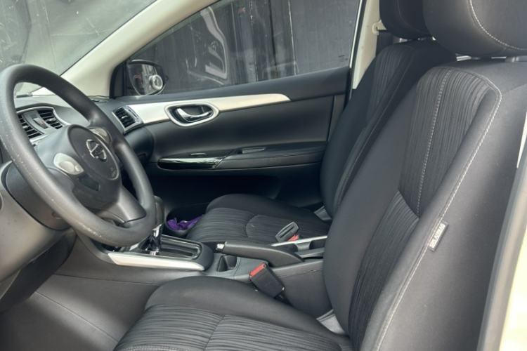 Used Nissan Sylphy 2021 Classic 1.6XE CVT Comfort Edition Interior 3