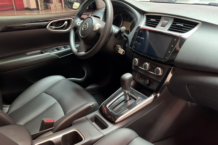 Used Nissan Sylphy 2021 Classic 1.6XL CVT Luxury Edition Interior 3