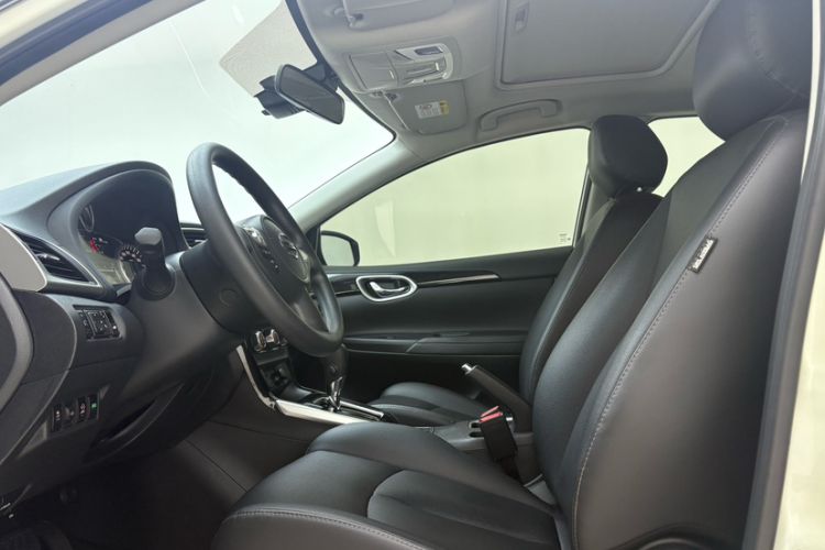 Used Nissan Sylphy 2021 Classic 1.6XL CVT Luxury Edition Interior 3