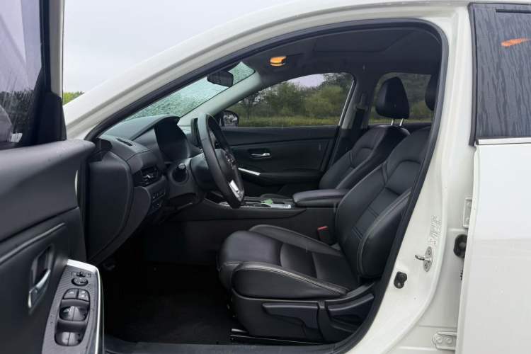 Used Nissan Sylphy 2021 1.6L XL CVT Enjoyment Edition Interior 3