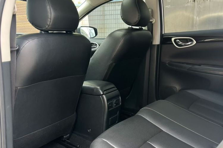 Used Nissan Sylphy 2021 Classic 1.6XL CVT Luxury Edition Interior 3