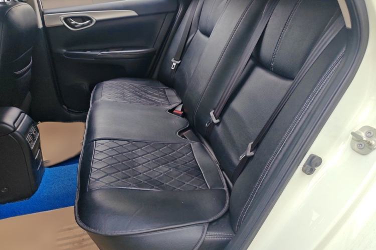 Used Nissan Sylphy 2021 Classic 1.6XE CVT Comfort Edition Interior 4