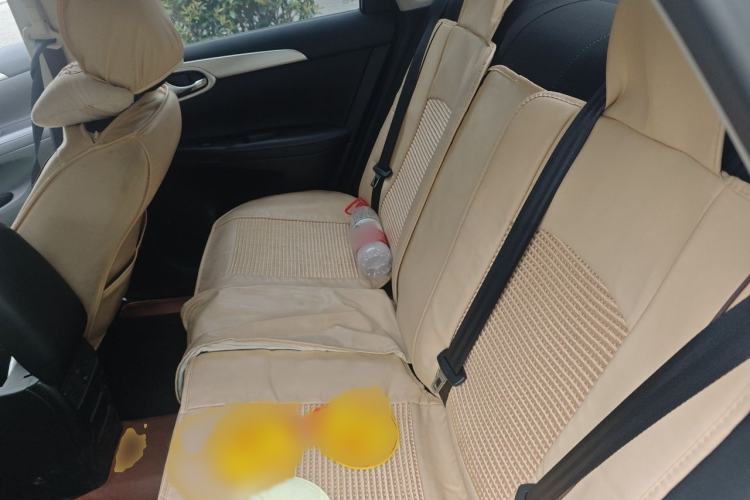 Used Nissan Sylphy 2021 Classic 1.6XE CVT Comfort Edition Interior 4