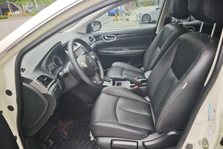 Used Nissan Sylphy 2021 Classic 1.6XL CVT Luxury Edition Interior 6