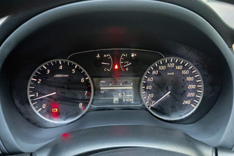 Used Nissan Sylphy 2021 Classic 1.6XL CVT Luxury Edition Interior 8