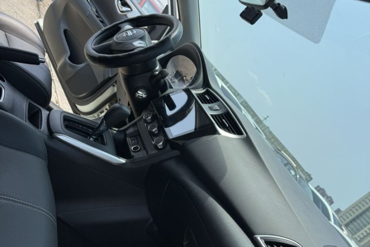 Used Nissan Sylphy 2021 Classic 1.6XL CVT Luxury Edition Interior 8