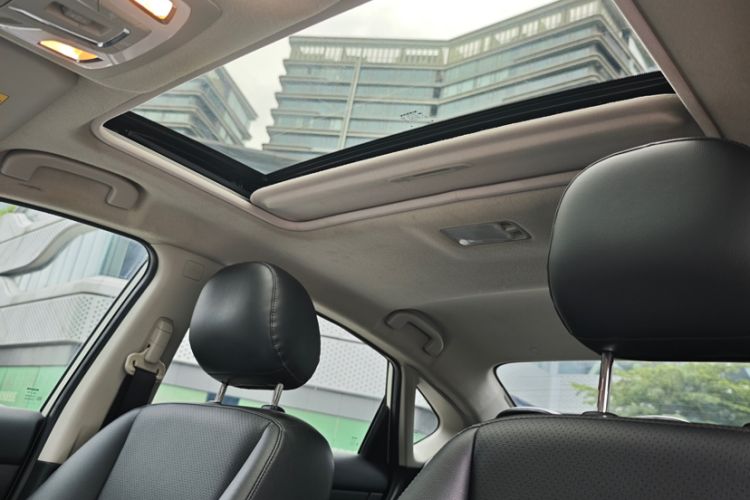 Used Nissan Sylphy 2021 Classic 1.6XL CVT Luxury Edition Interior 9