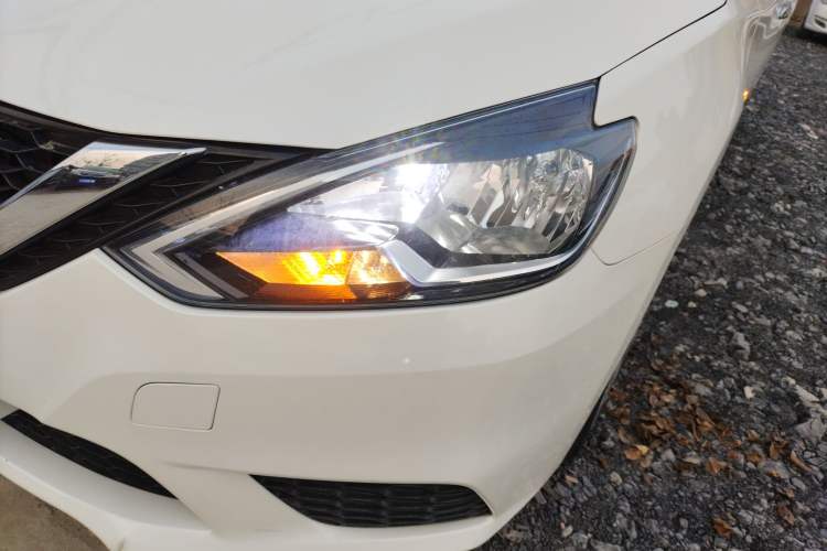 Used Nissan Sylphy 2021 Classic 1.6XE CVT Comfort Edition Left Front Headlight