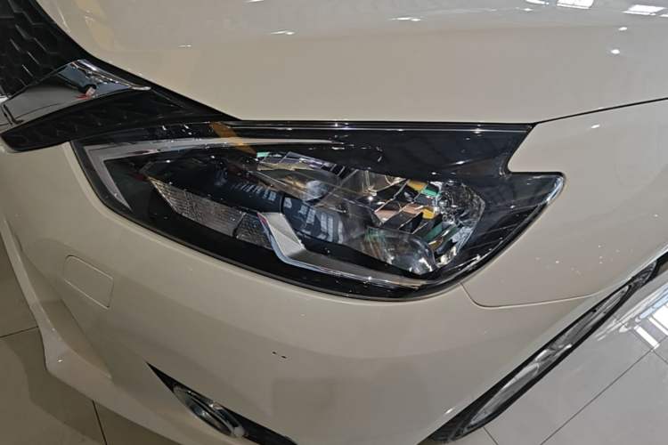Used Nissan Sylphy 2021 Classic 1.6XL CVT Luxury Edition Left Front Headlight
