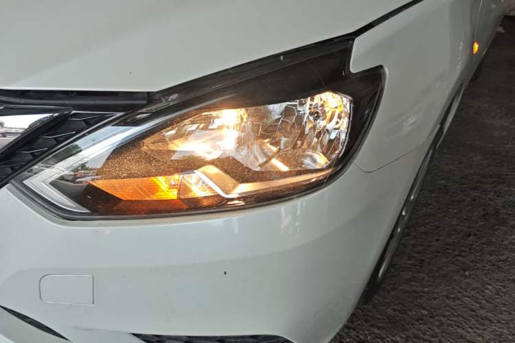 Used Nissan Sylphy 2021 Classic 1.6XE CVT Comfort Edition Left Front Headlight