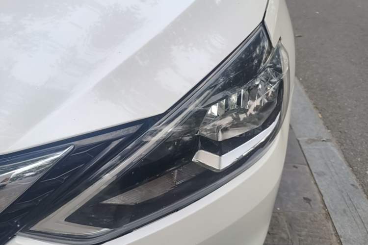 Used Nissan Sylphy 2021 Classic 1.6XE CVT Exclusive Edition Left Front Headlight