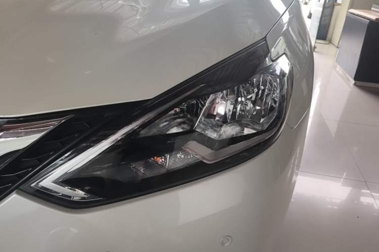 Used Nissan Sylphy 2021 Classic 1.6XE CVT Comfort Edition Left Front Headlight