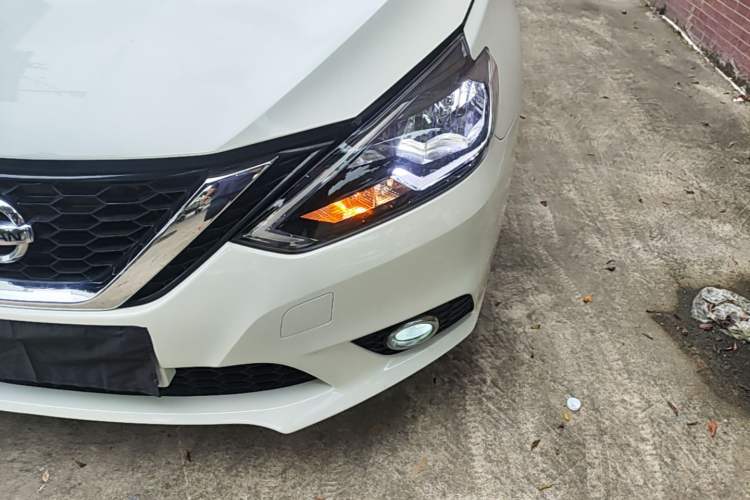 Used Nissan Sylphy 2021 Classic 1.6XE CVT Comfort Edition Left Front Headlight