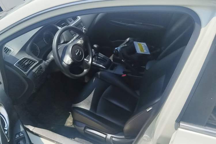 Used Nissan Sylphy 2021 Classic 1.6XE CVT Exclusive Edition Left Front Seat