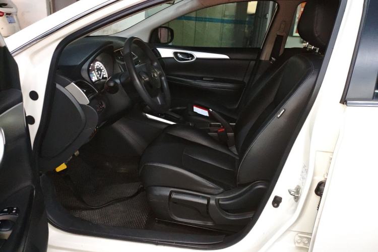 Used Nissan Sylphy 2021 Classic 1.6XE CVT Exclusive Edition Left Front Seat