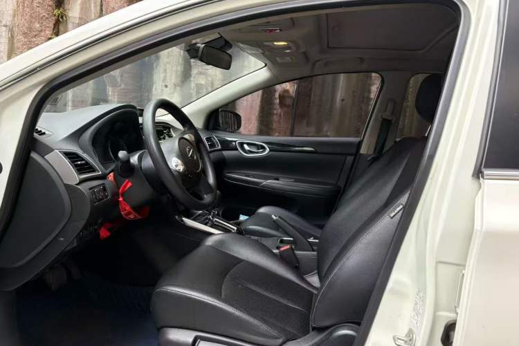 Used Nissan Sylphy 2021 Classic 1.6XL CVT Luxury Edition Left Front Seat