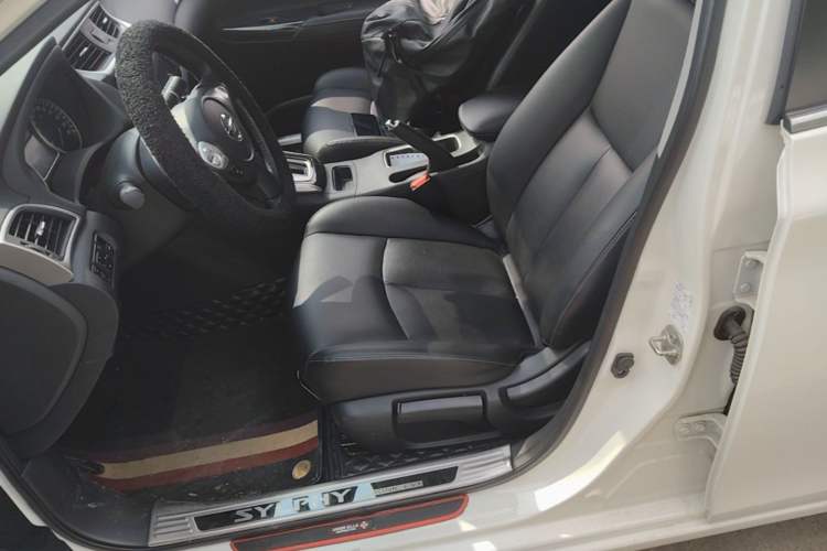 Used Nissan Sylphy 2021 Classic 1.6XL CVT Luxury Edition Left Front Seat