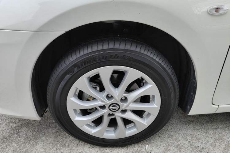 Used Nissan Sylphy 2021 Classic 1.6XL CVT Luxury Edition Left Front Wheel Hub