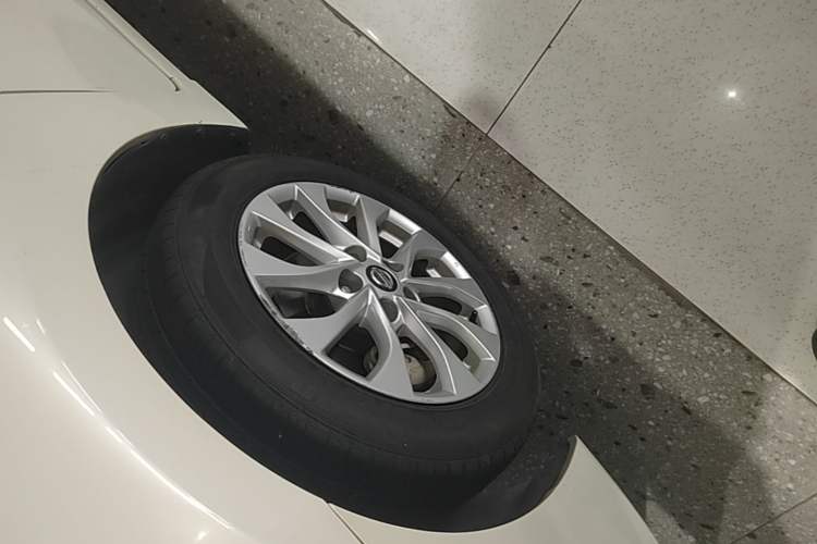 Used Nissan Sylphy 2021 Classic 1.6XL CVT Luxury Edition Left Front Wheel Hub