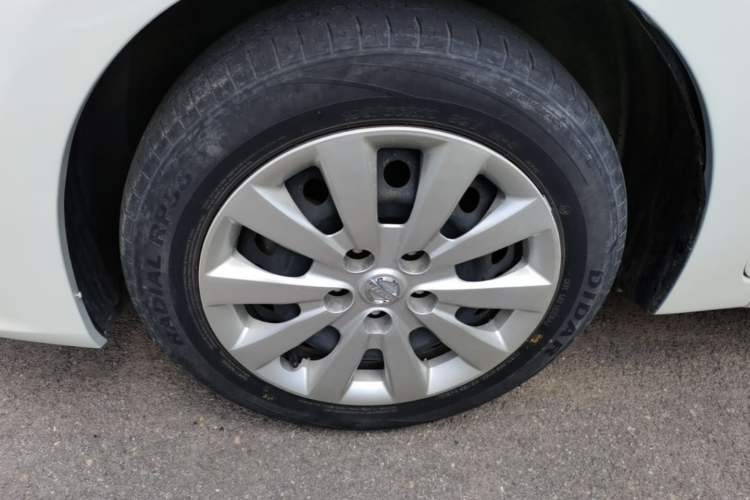Used Nissan Sylphy 2021 Classic 1.6XE CVT Exclusive Edition Left Front Wheel Hub