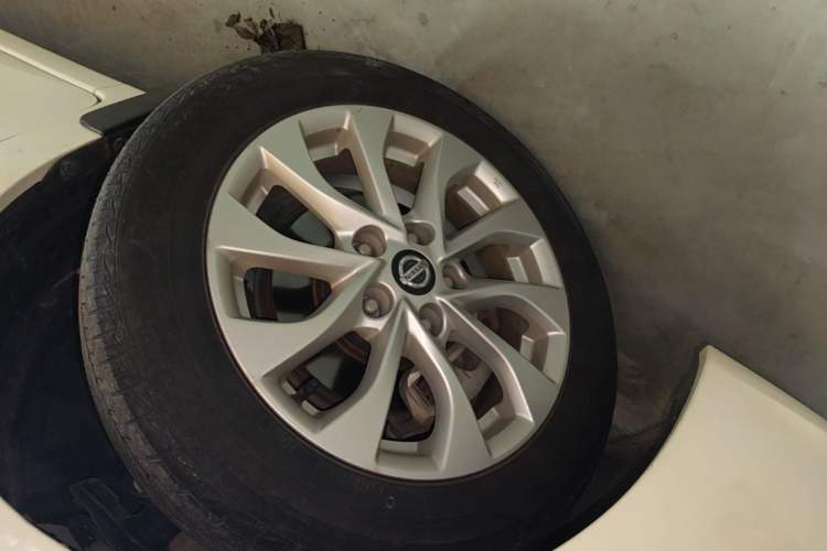 Used Nissan Sylphy 2021 Classic 1.6XL CVT Luxury Edition Left Front Wheel Hub