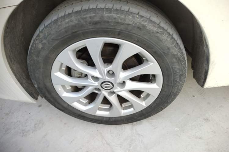 Used Nissan Sylphy 2021 Classic 1.6XL CVT Luxury Edition Left Front Wheel Hub