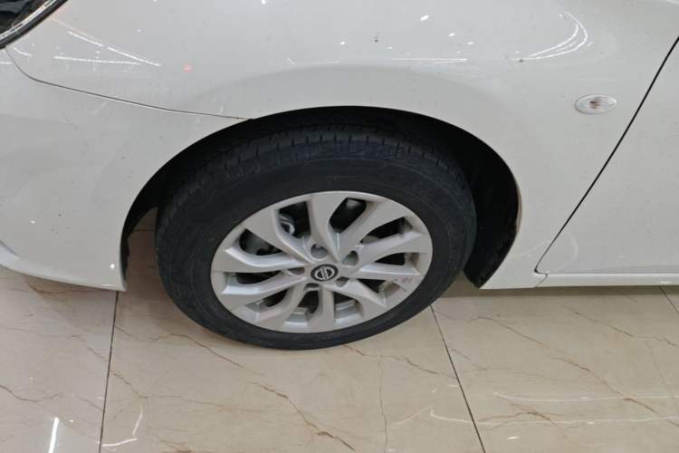Used Nissan Sylphy 2021 Classic 1.6XL CVT Luxury Edition Left Front Wheel Hub