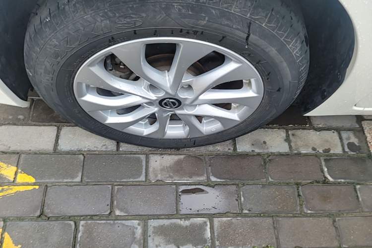 Used Nissan Sylphy 2021 Classic 1.6XL CVT Luxury Edition Left Front Wheel Hub