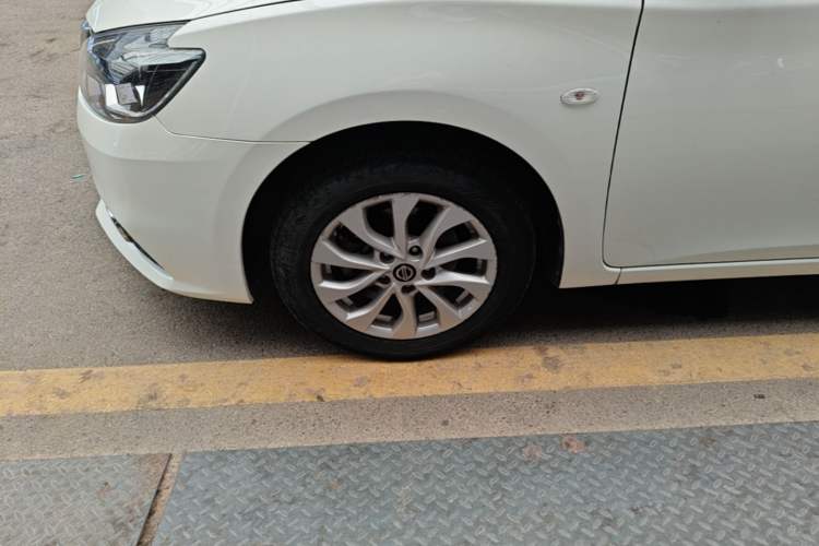 Used Nissan Sylphy 2021 Classic 1.6XL CVT Luxury Edition Left Front Wheel Hub