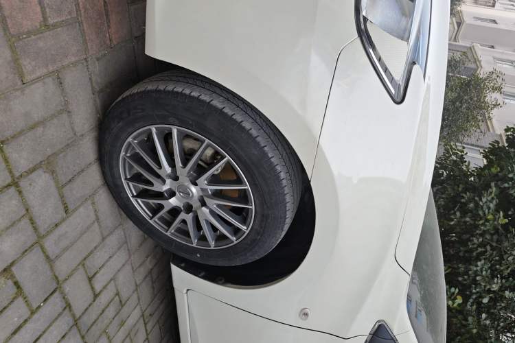 Used Nissan Sylphy 2021 Classic 1.6XE CVT Comfort Edition Left Front Wheel Hub