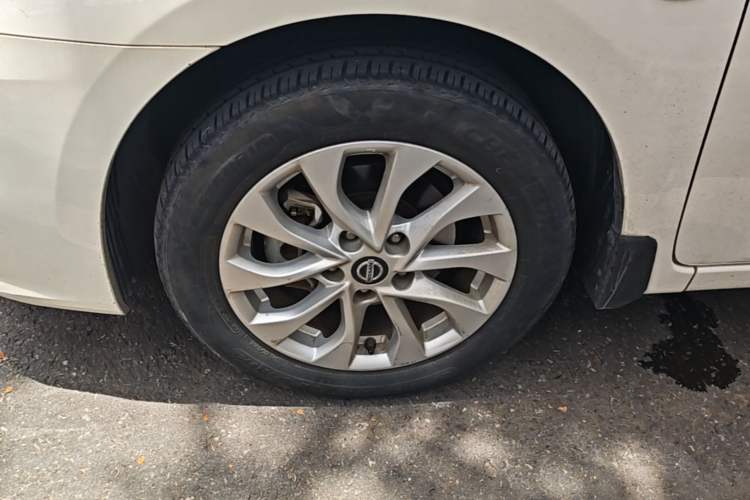 Used Nissan Sylphy 2021 Classic 1.6XL CVT Luxury Edition Left Front Wheel Hub
