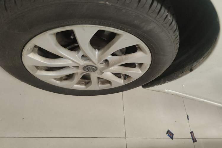 Used Nissan Sylphy 2021 Classic 1.6XE Manual Comfort Edition Left Front Wheel Hub