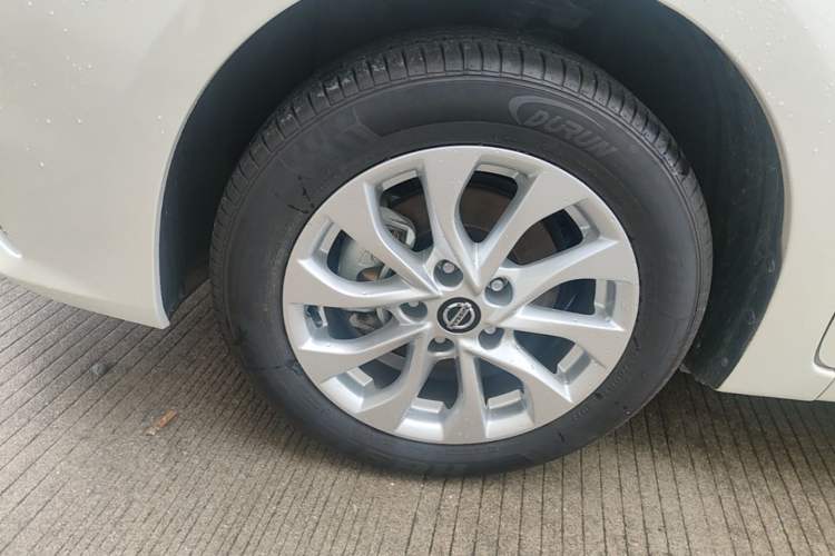 Used Nissan Sylphy 2021 Classic 1.6XL CVT Luxury Edition Left Front Wheel Hub