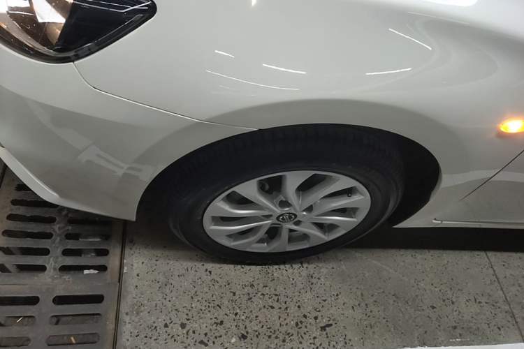 Used Nissan Sylphy 2021 Classic 1.6XL CVT Luxury Edition Left Front Wheel Hub