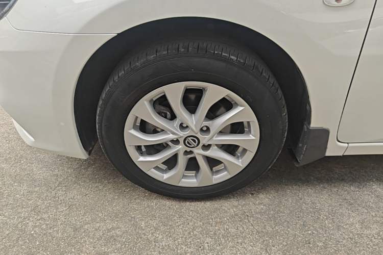Used Nissan Sylphy 2021 Classic 1.6XL CVT Luxury Edition Left Front Wheel Hub