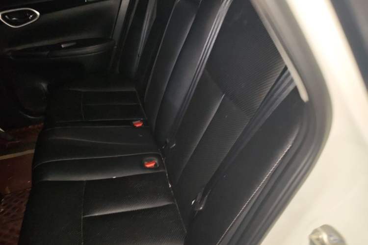 Used Nissan Sylphy 2021 Classic 1.6XL CVT Luxury Edition Left Rear Seat