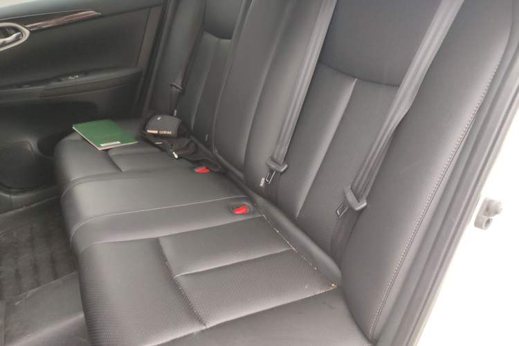 Used Nissan Sylphy 2021 Classic 1.6XL Manual Luxury Edition Left Rear Seat